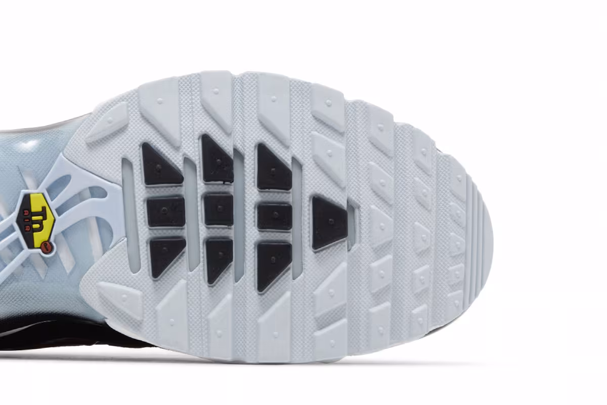 Nike Air Max Plus Black Blue Tint, view 6