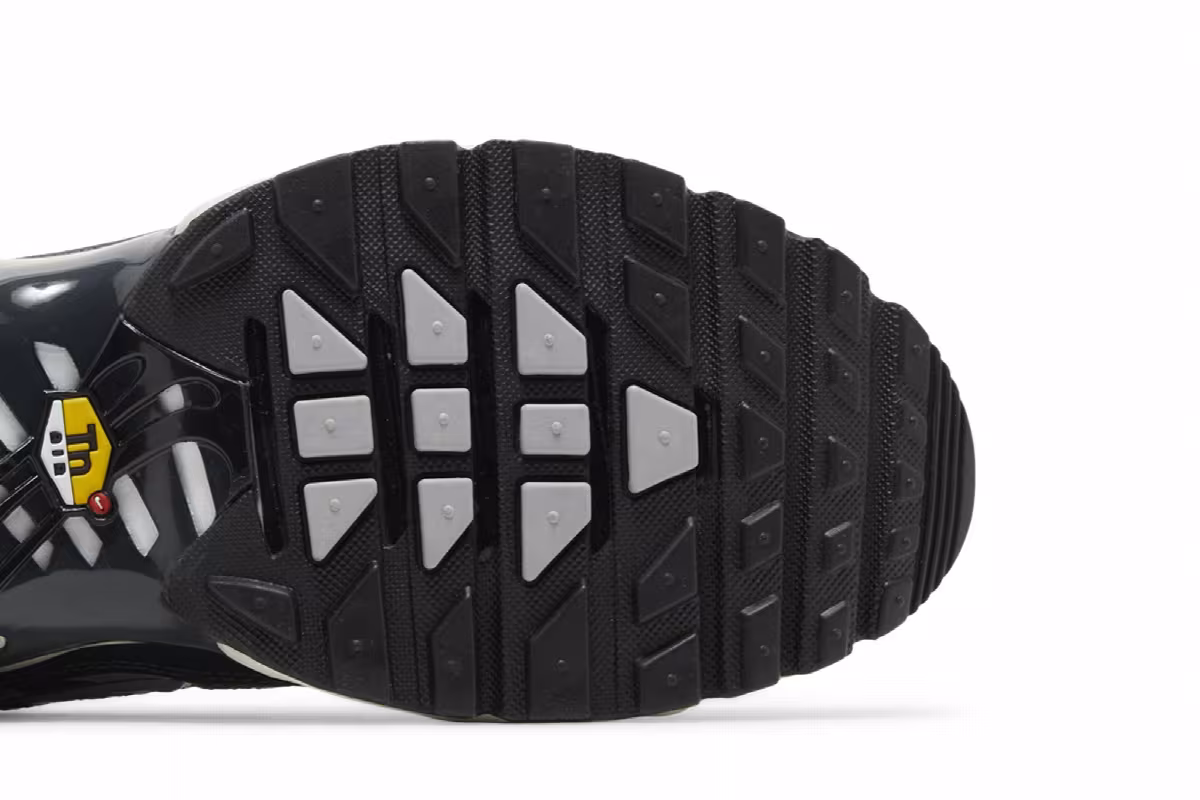 Nike Air Max Plus SE Iron Grey, view 6