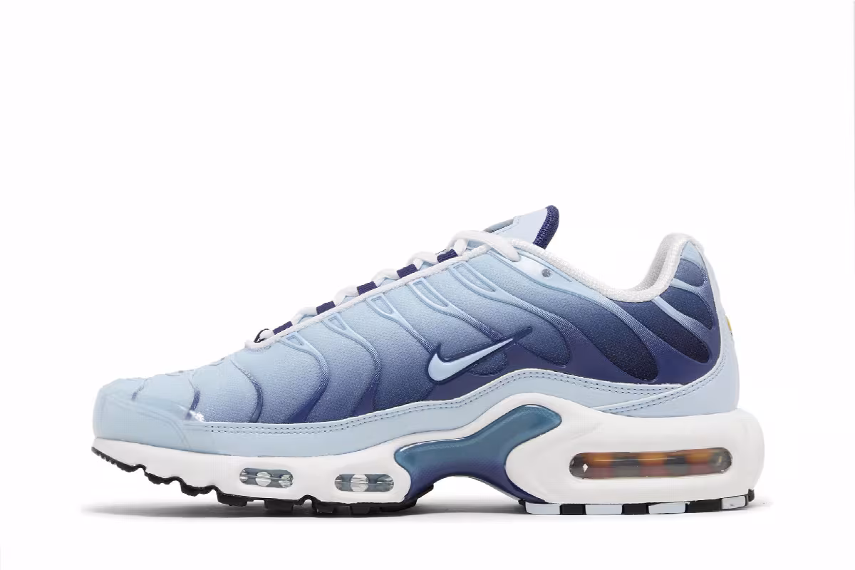Nike Women's Air Max Plus Celestine Blue, view 4