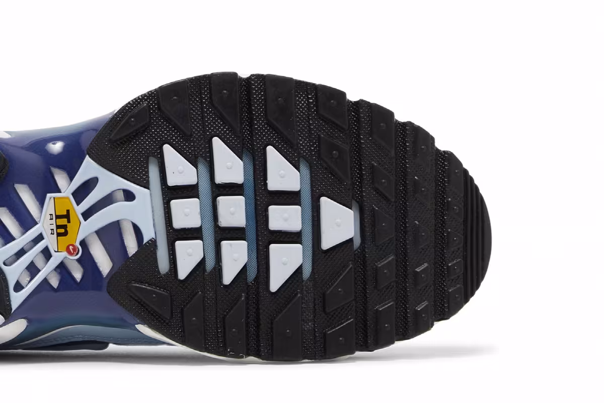 Nike Women's Air Max Plus Celestine Blue, view 6