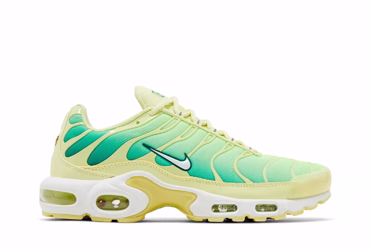 Nike Women's Air Max Plus Lemon Lime, view 2