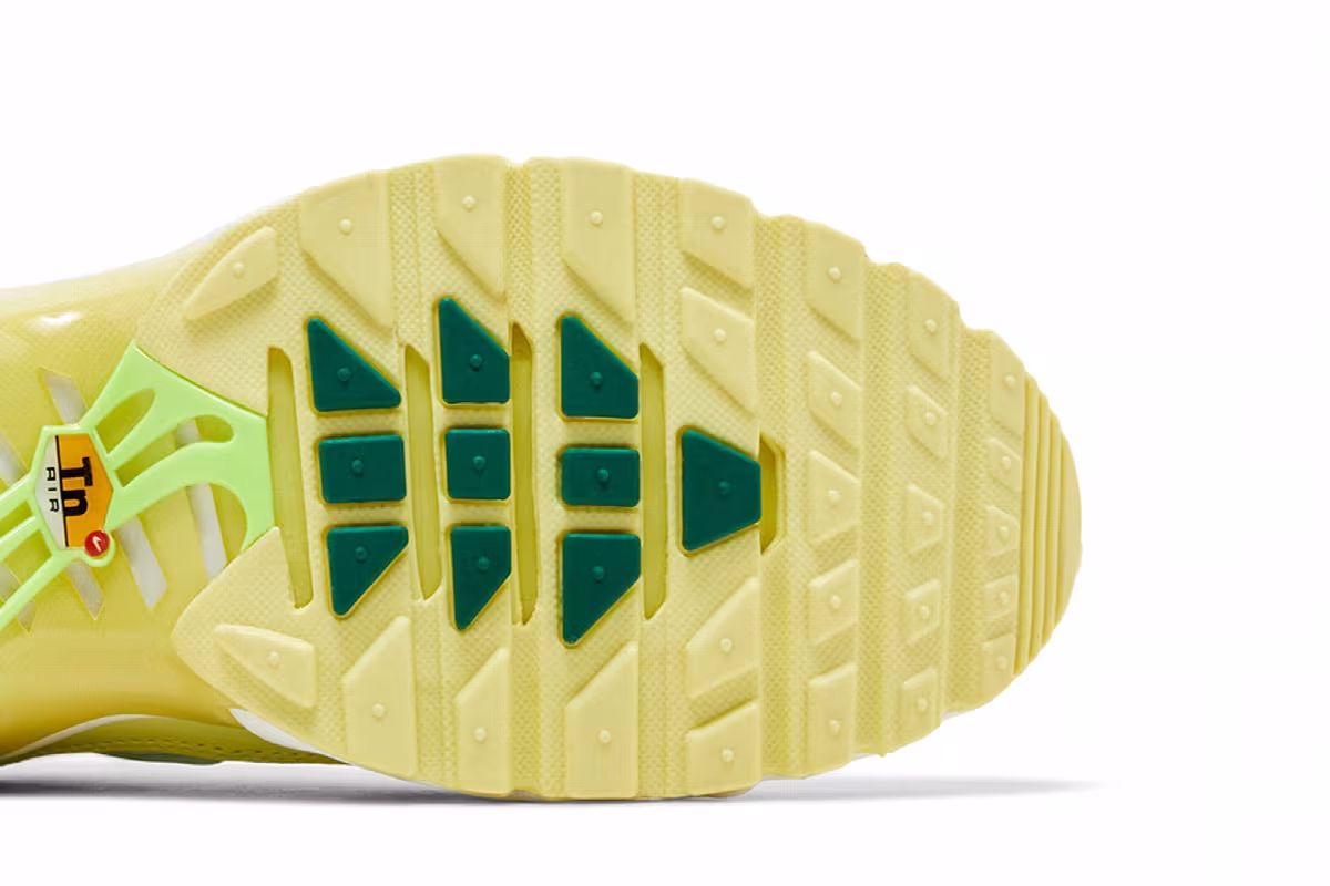Nike Women's Air Max Plus Lemon Lime, view 6