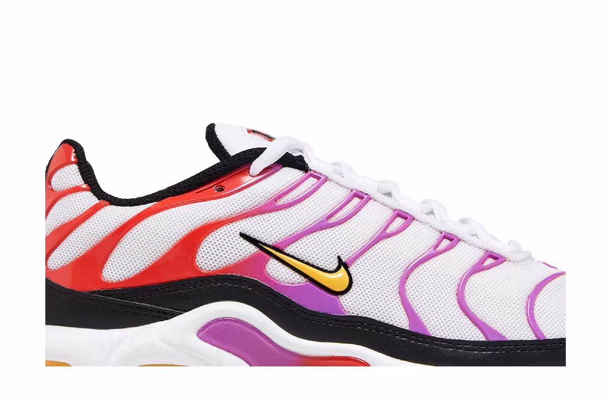 Nike Women's Air Max Plus Fuchsia Picante Gradient, view 3