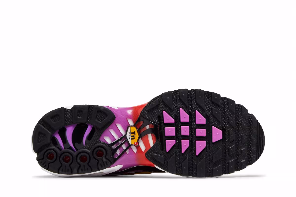 Nike Women's Air Max Plus Fuchsia Picante Gradient, view 5