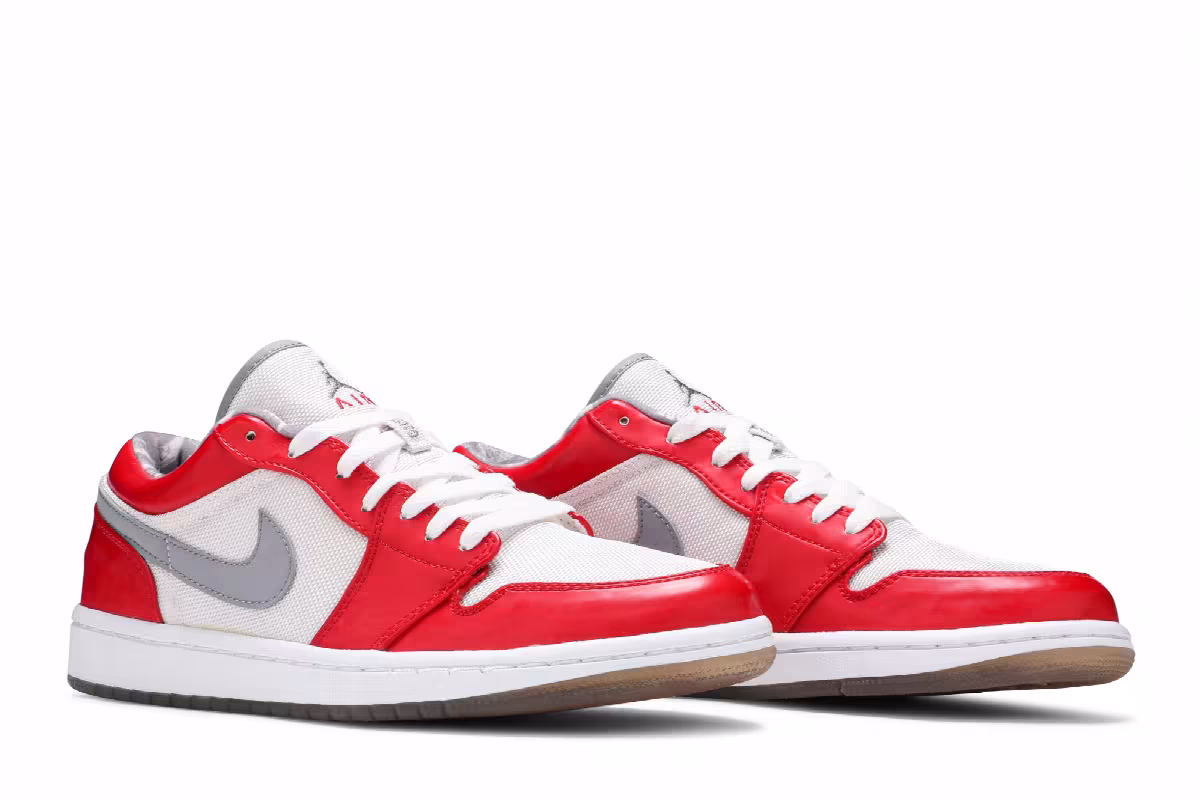 Air Jordan 1 Low South Side, view 9