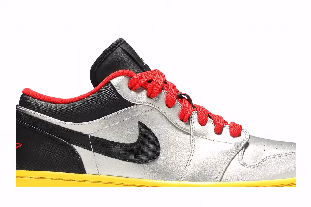 Air Jordan 1 Low Silver Black Yellow, view 3