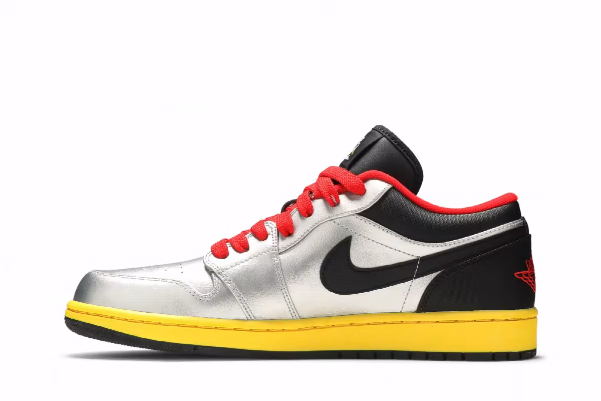 Air Jordan 1 Low Silver Black Yellow, view 4
