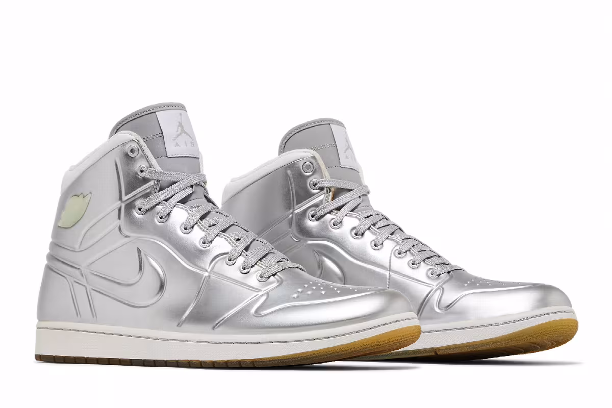 Air Jordan 1 Anodized Silver, view 9
