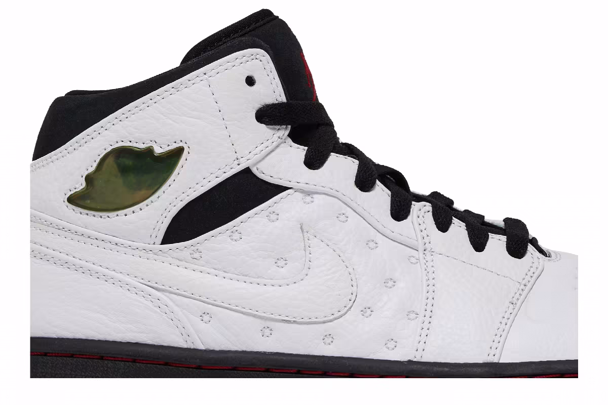 Air Jordan 1 97 Black Toe, view 3