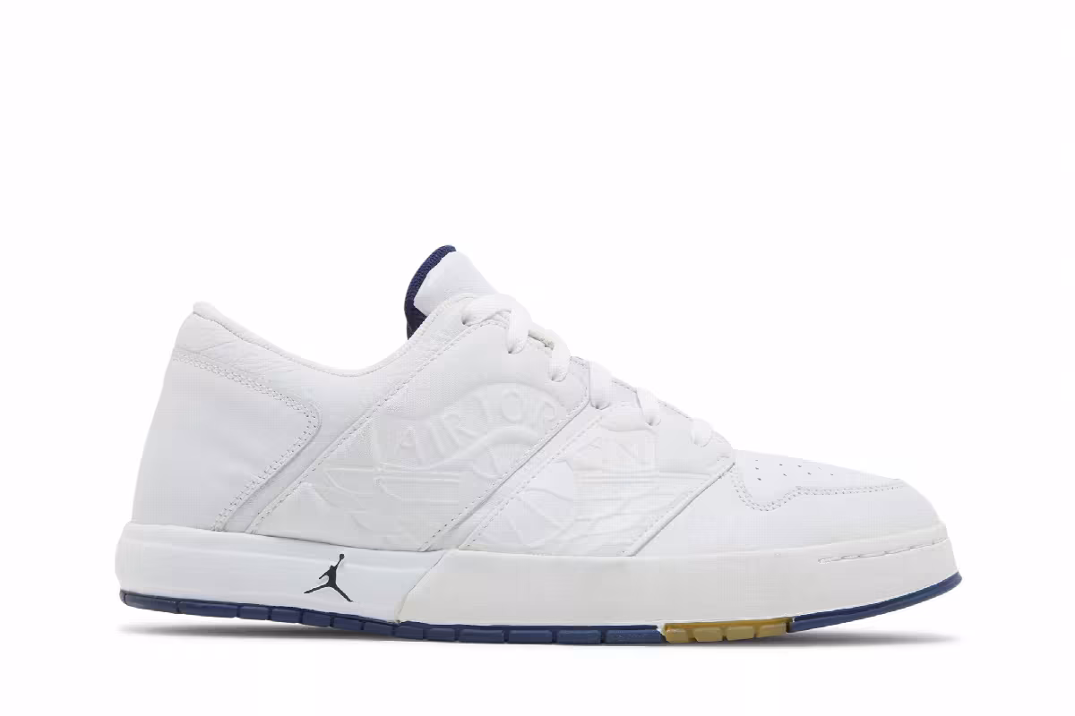 Air Jordan 1 Nu Low White Midnight Navy, view 2