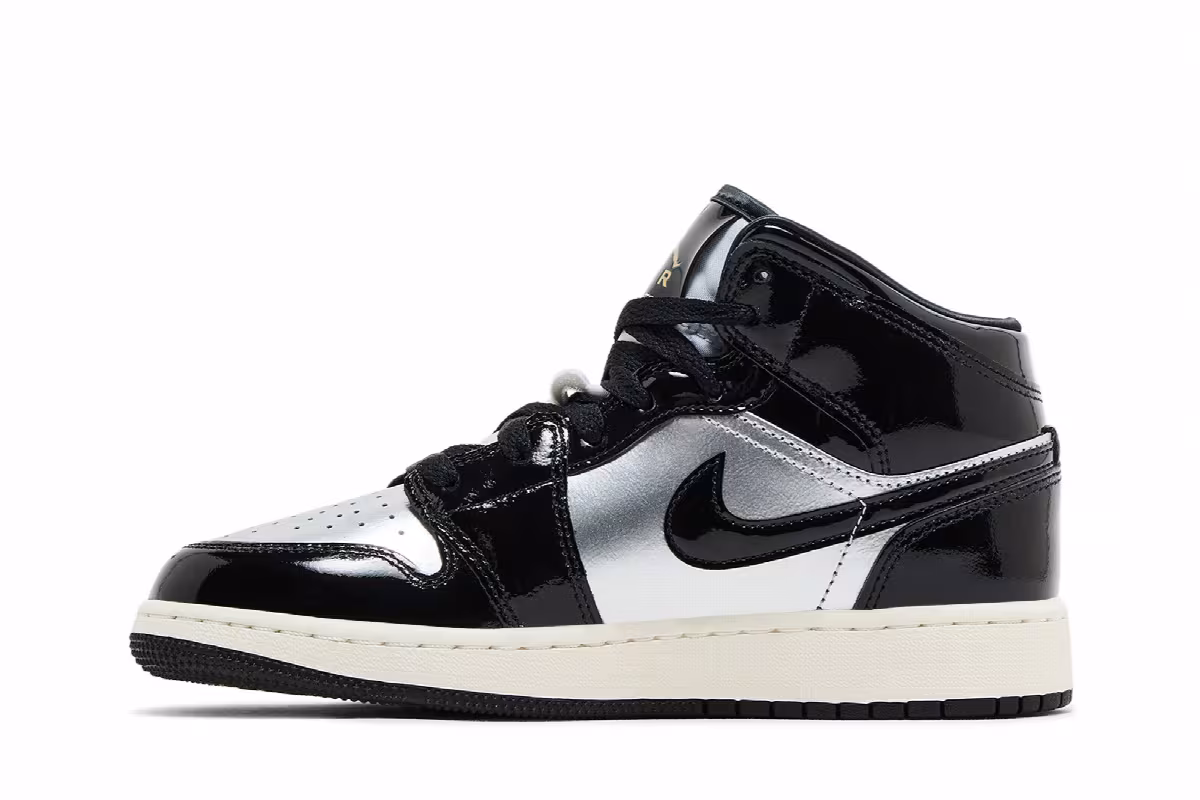 Air Jordan 1 Mid SE GS Black Metallic Silver, view 4