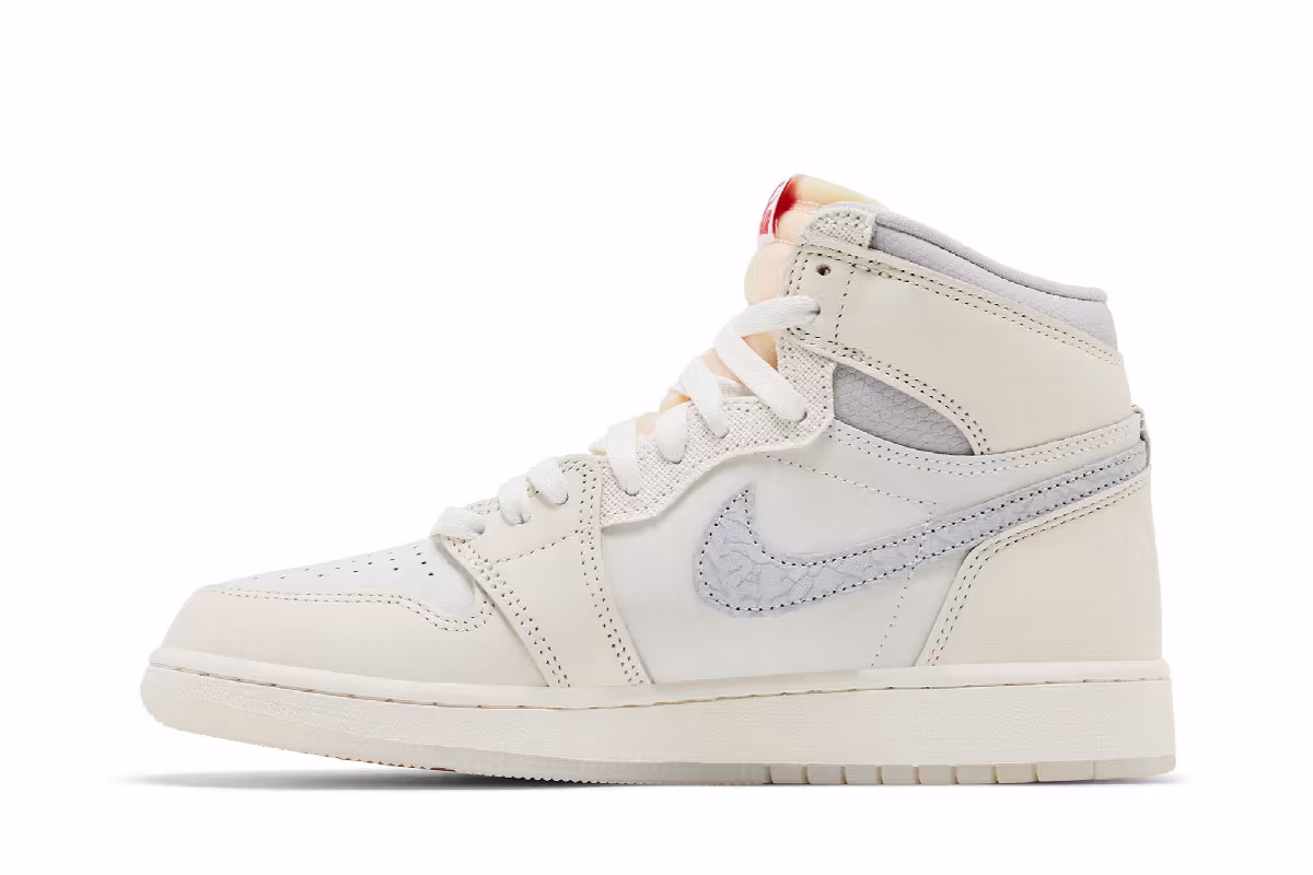 Air Jordan 1 High OG GS Sail University Red, view 4