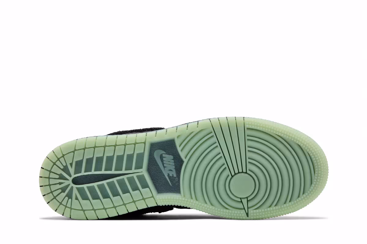 Air Jordan 1 Low GS Fortune Fly, view 5