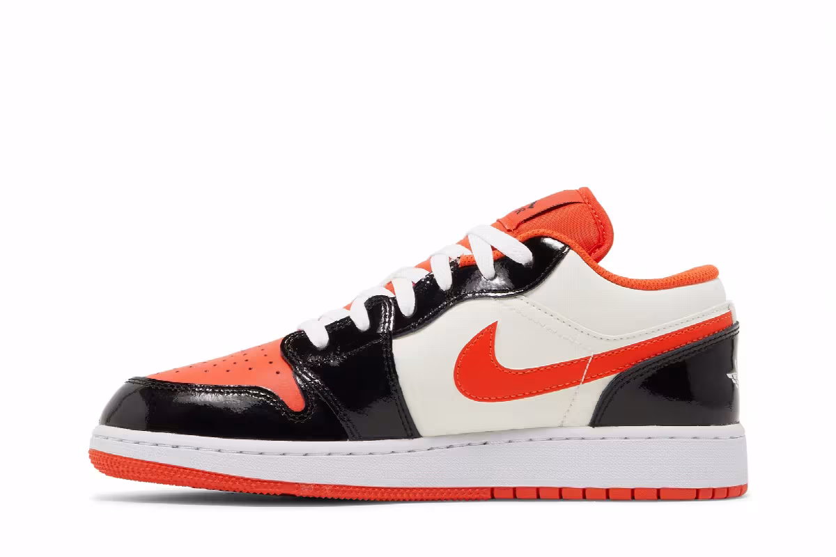 Air Jordan 1 Low SE GS Halloween, view 4