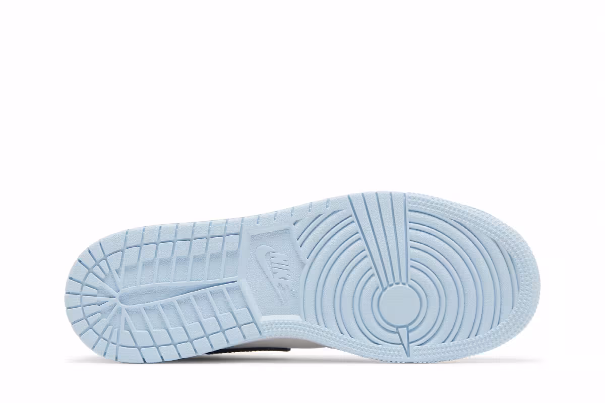 Air Jordan 1 Mid GS Ice Blue, view 5