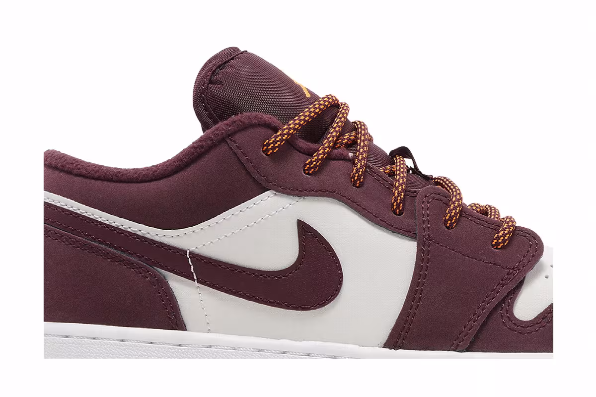 Air Jordan 1 Low GS Night Maroon, view 3
