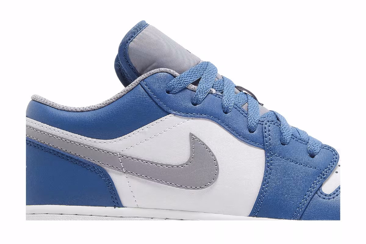 Air Jordan 1 Low GS True Blue Cement, view 3