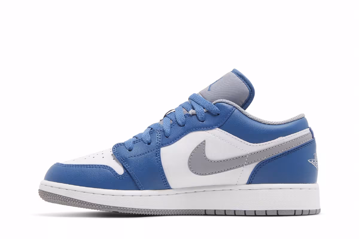 Air Jordan 1 Low GS True Blue Cement, view 4