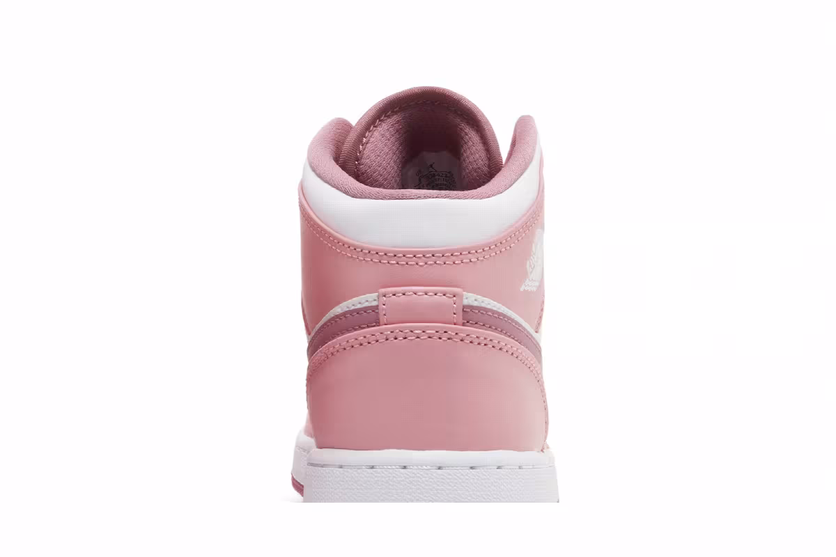 Air Jordan 1 Mid GS Valentine's Day 2023, view 8