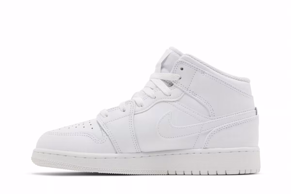 Air Jordan 1 Mid GS Triple White 2023, view 4