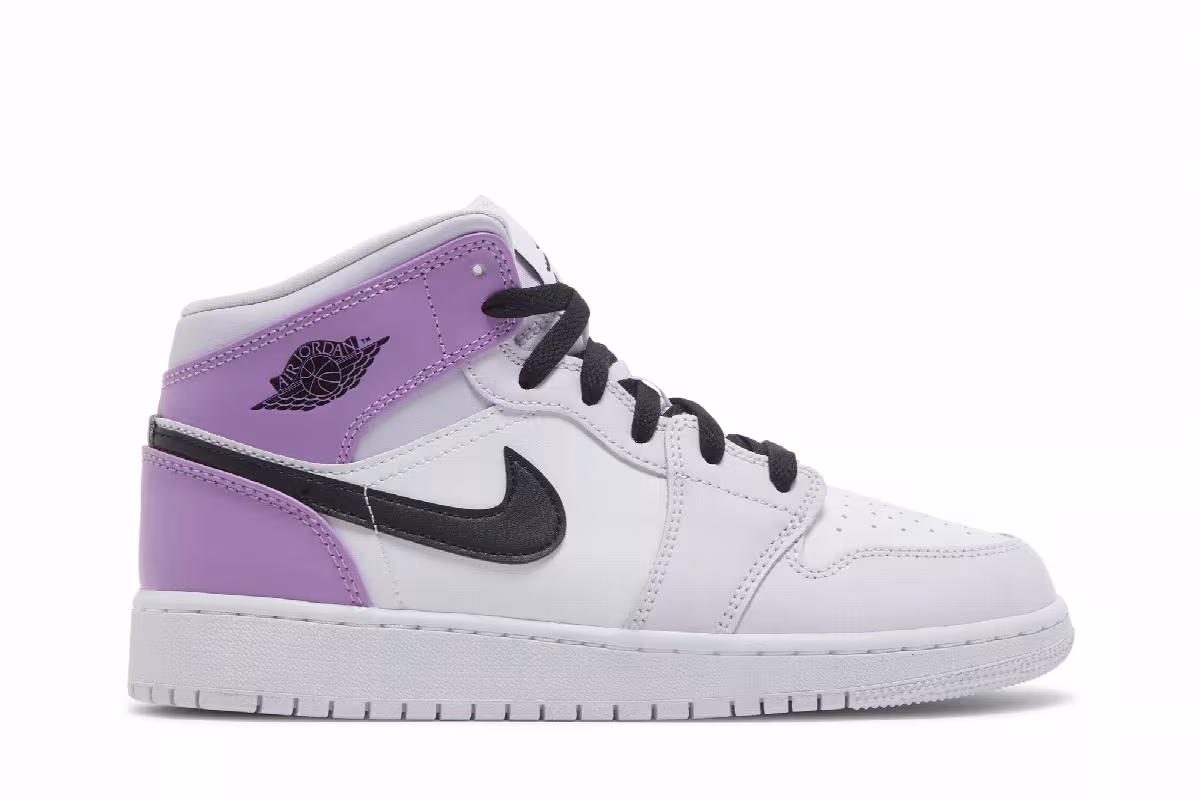 Air Jordan 1 Mid GS Barely Grape, view 2