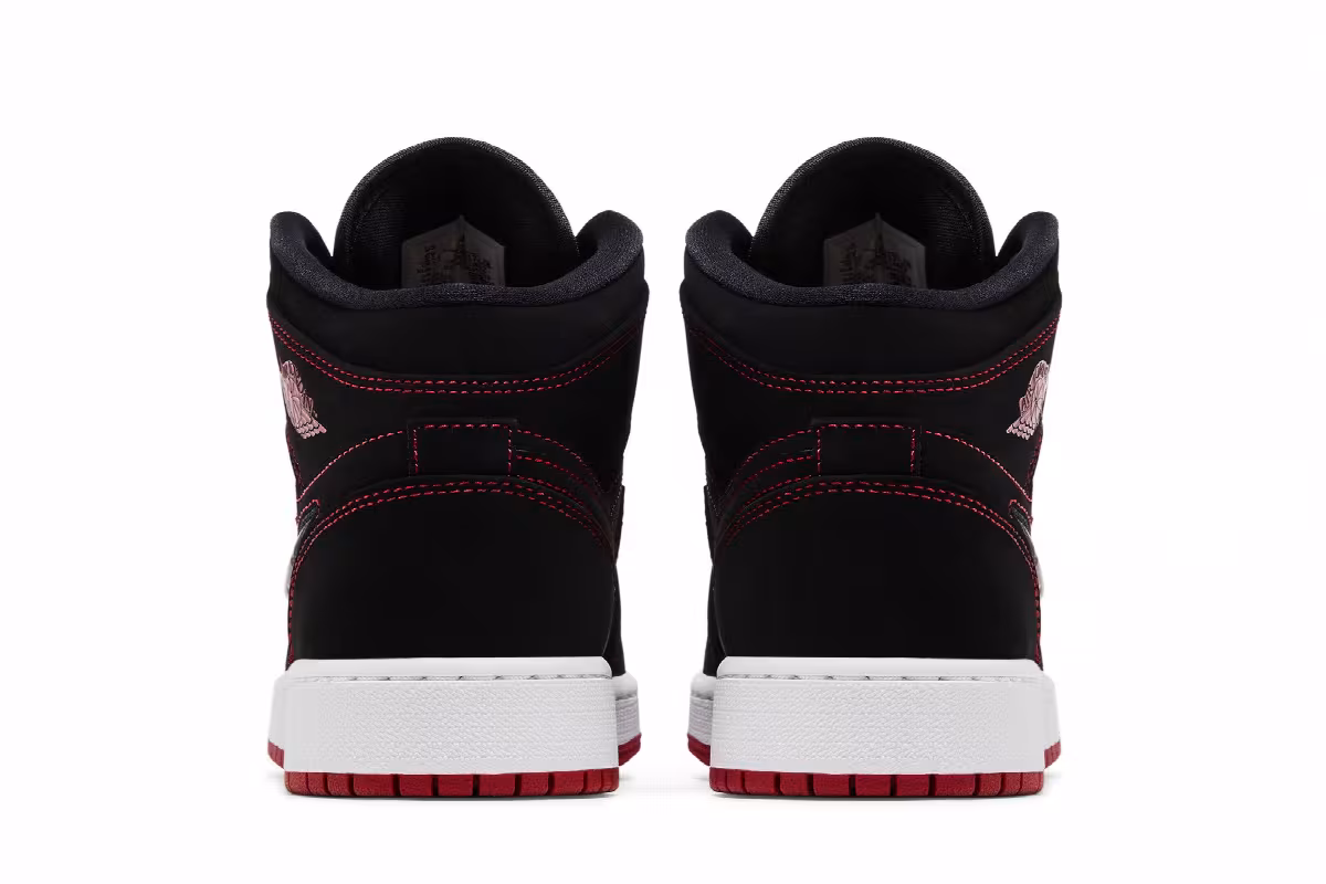Air Jordan 1 Mid SE GS Fearless, view 7