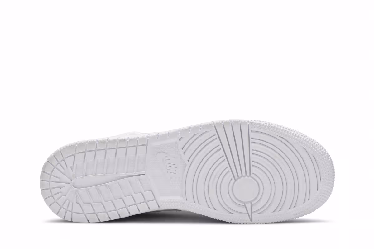 Air Jordan 1 Low GS White Black, view 5