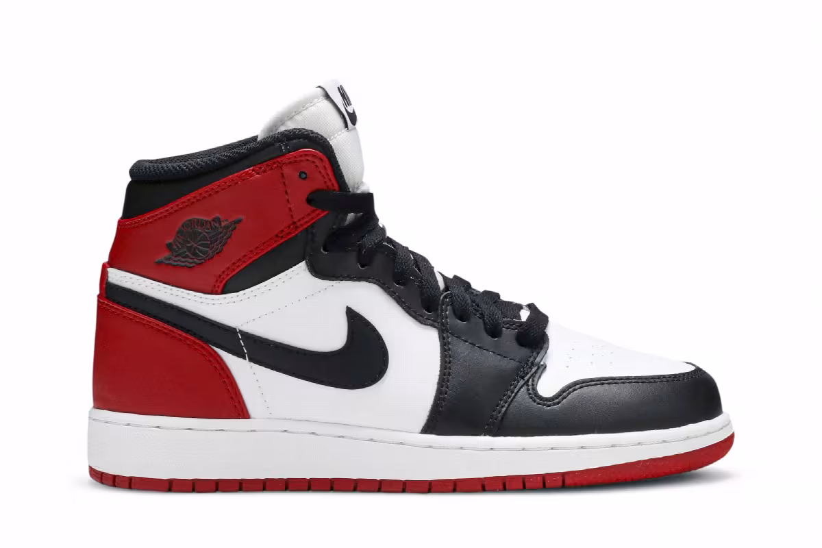 Air Jordan 1 High OG GS Black Toe 2013, view 2
