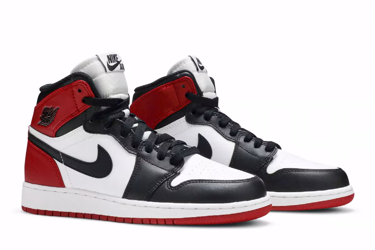 Air Jordan 1 High OG GS Black Toe 2013, view 9