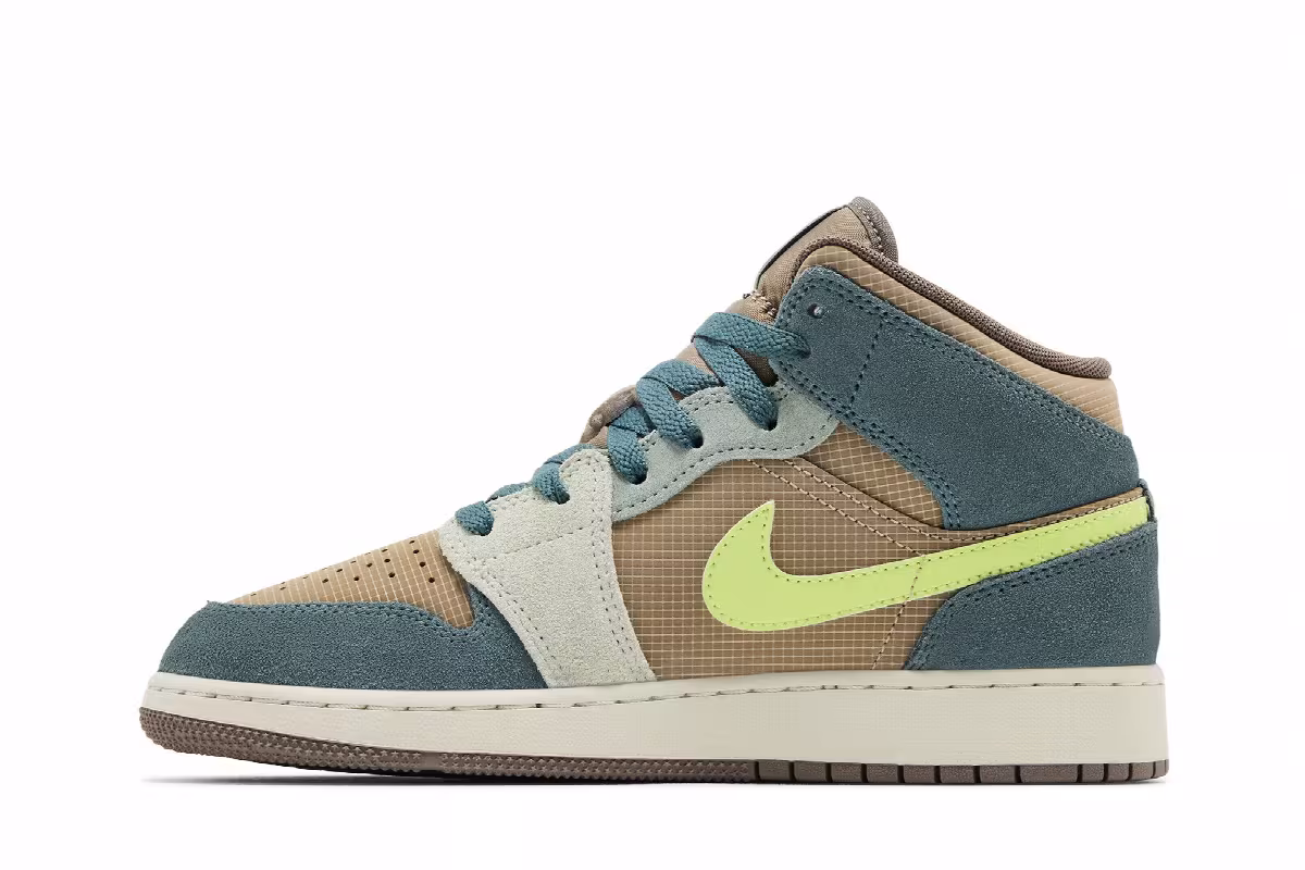 Air Jordan 1 Mid SE GS Lemon Twist, view 4