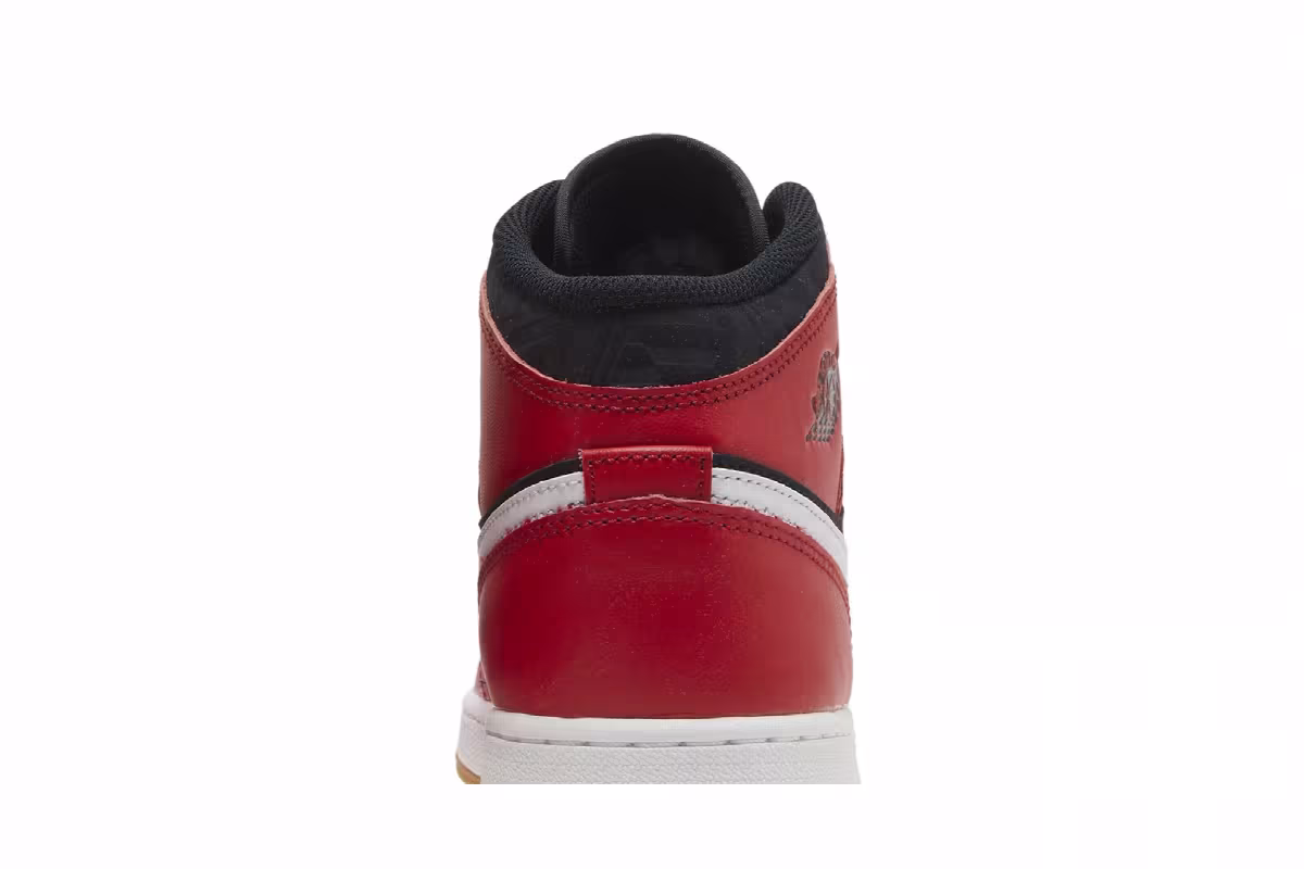 Air Jordan 1 Mid SE GS Christmas, view 8