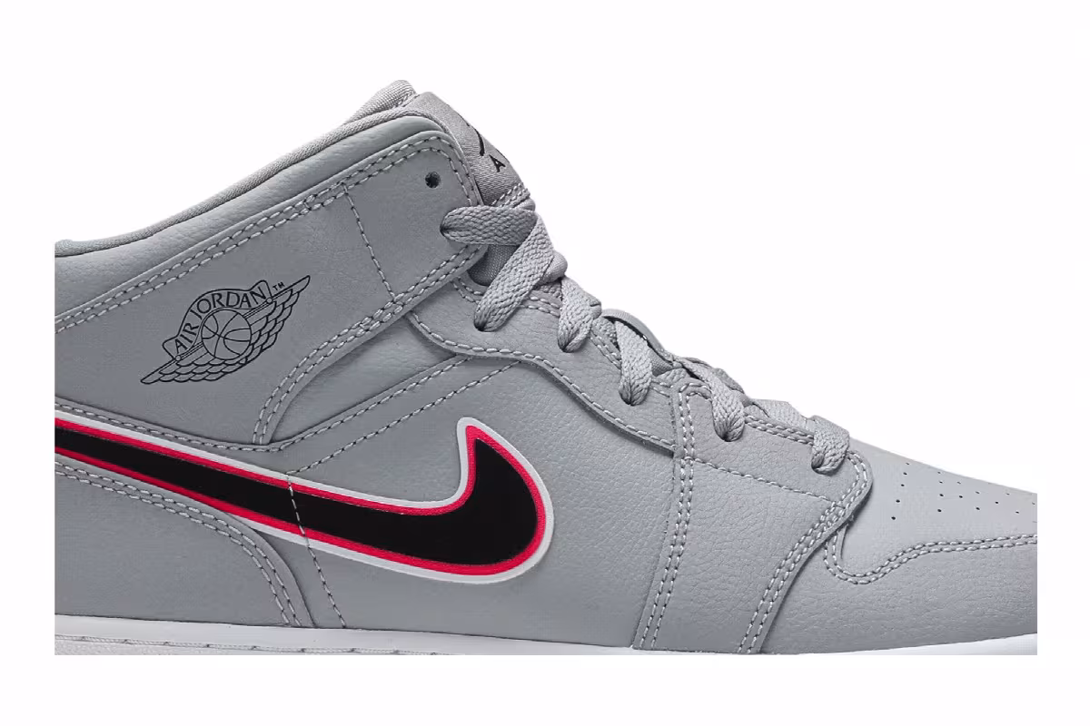 Air Jordan 1 Mid GS Wolf Grey Pink, view 3