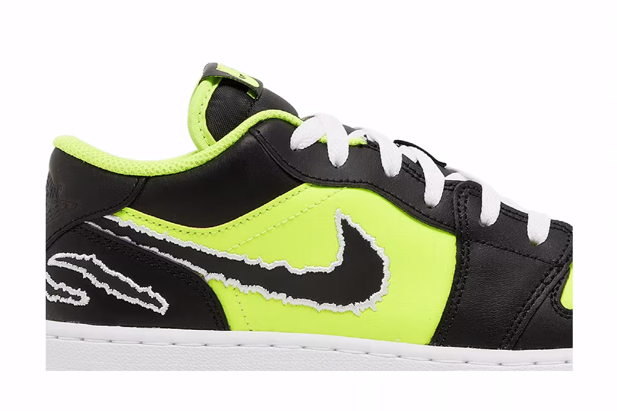Air Jordan 1 Low SE GS Big Cat Energy, view 3