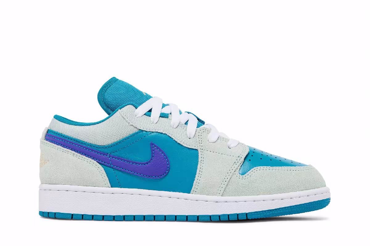 Air Jordan 1 Low SE GS Aquatone Concord, view 2
