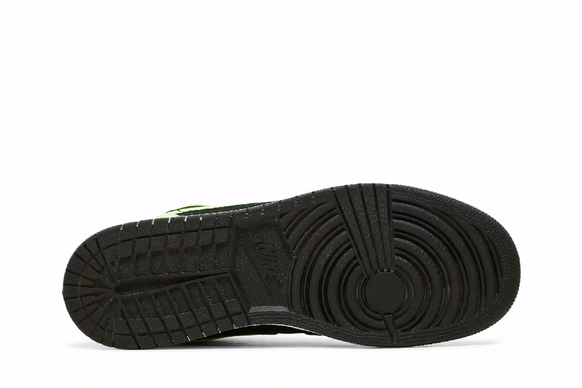 Air Jordan 1 High GG Ghost Green, view 5