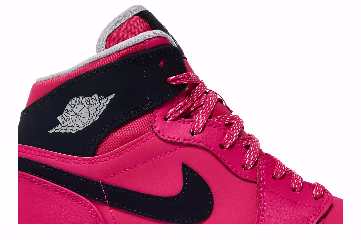 Air Jordan 1 High GG Vivid Pink, view 3
