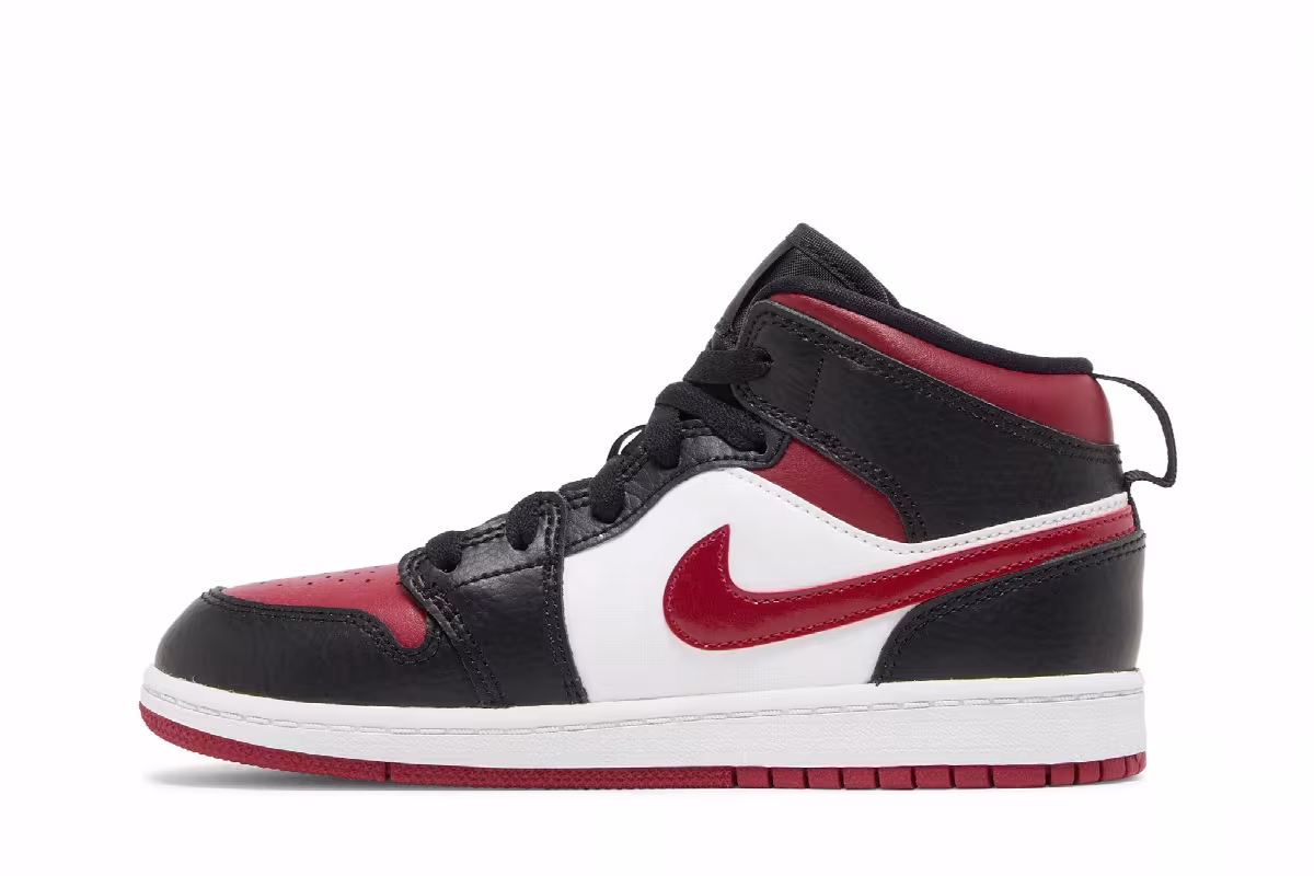 Air Jordan 1 Mid PS Bred Toe, view 4