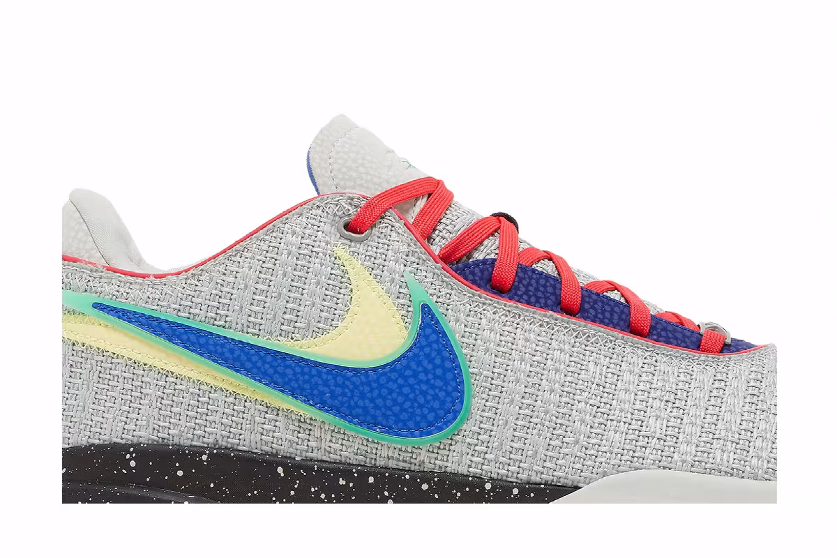 LeBron 20 Nike Lifer, view 3