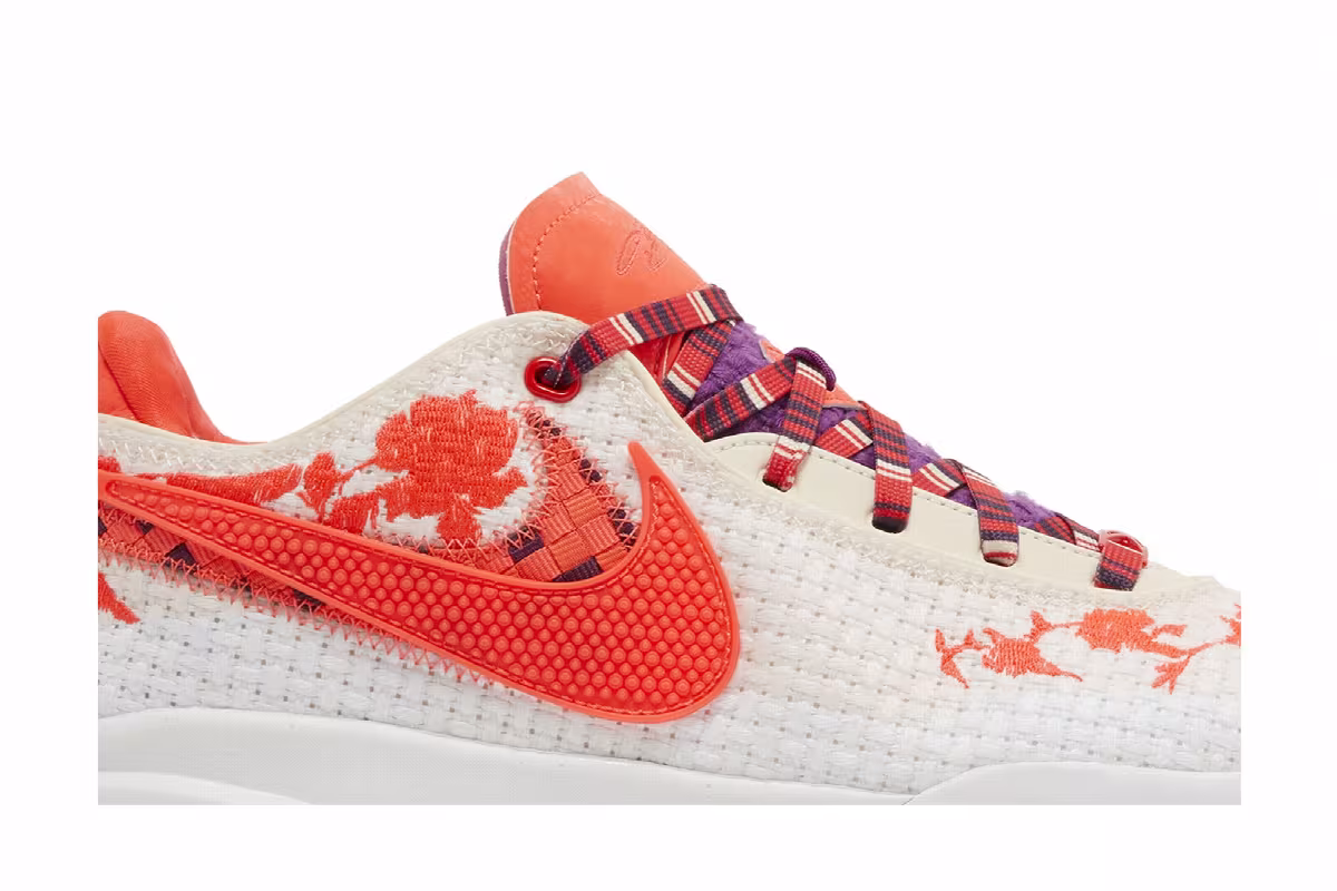 Mimi Plange x Nike LeBron 20 Premium Ceremony, view 3