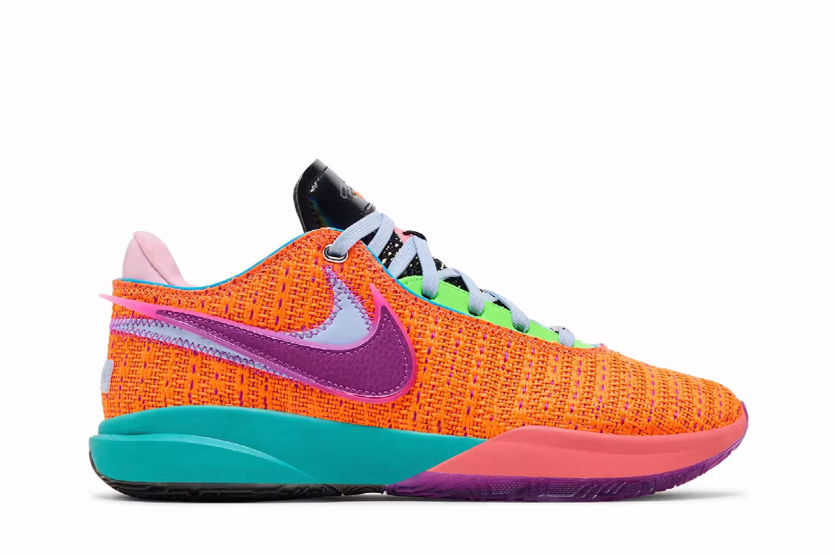 Nike LeBron 20 EP Chosen 1, view 2