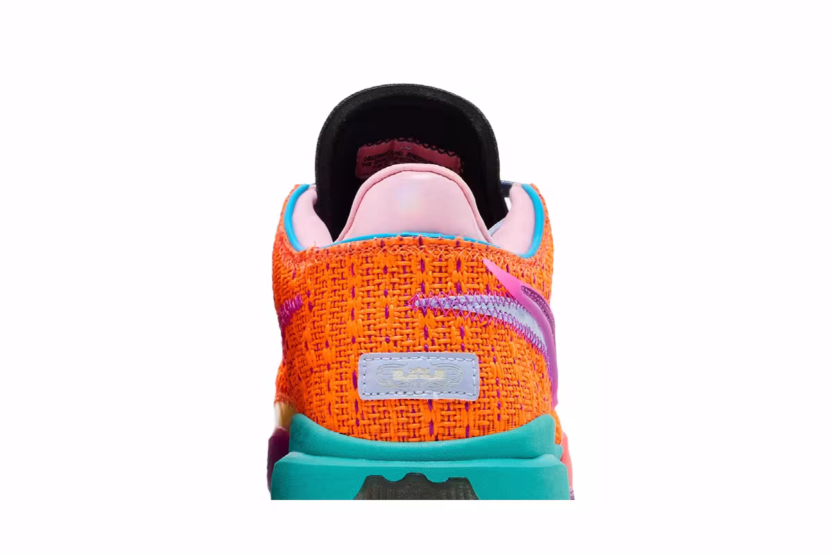 Nike LeBron 20 EP Chosen 1, view 8