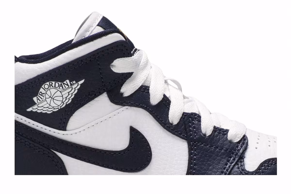 Air Jordan 1 Mid PS Obsidian, view 3