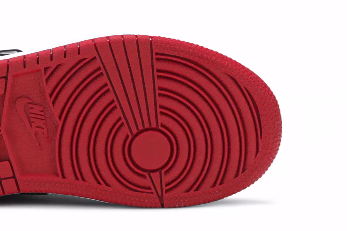 Air Jordan 1 Mid PS SE Fearless, view 6