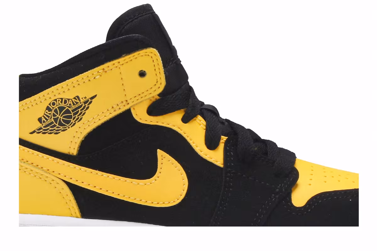 Air Jordan 1 Mid PS New Love, view 3