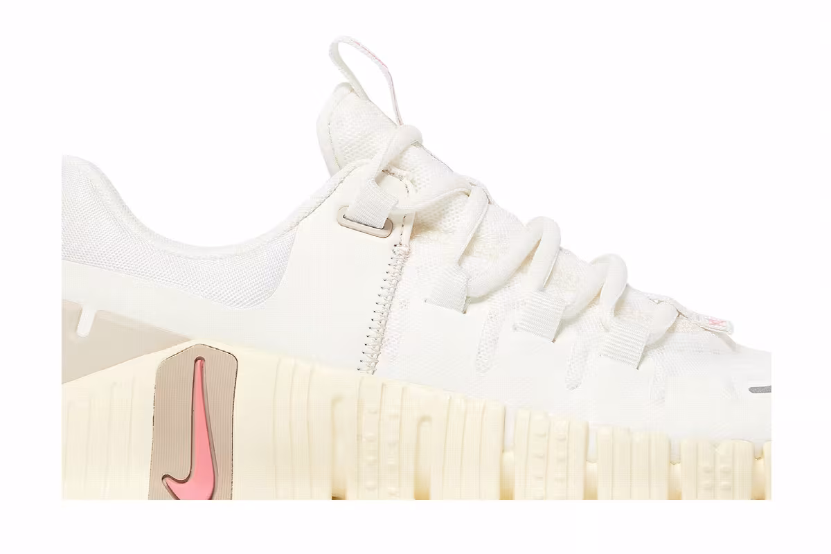 Nike Women's Free Metcon 5 Sail Sanddrift, view 3