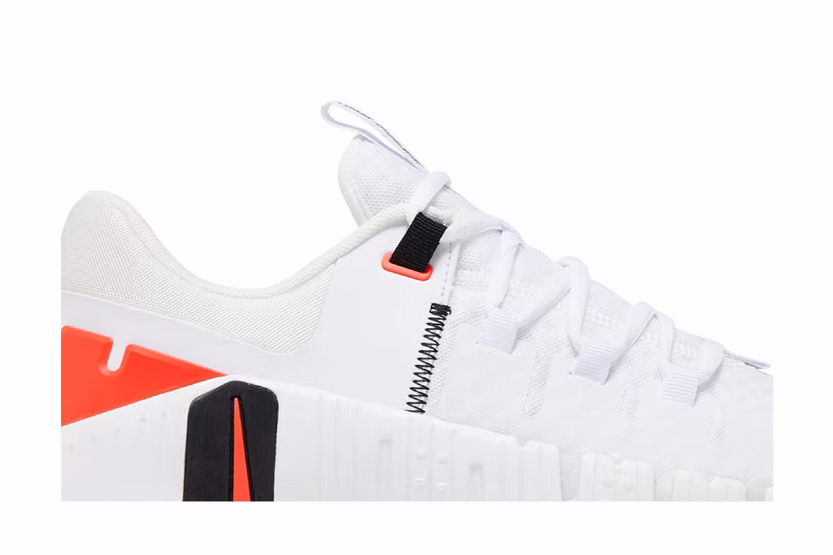 Nike Free Metcon 5 White Bright Crimson, view 3