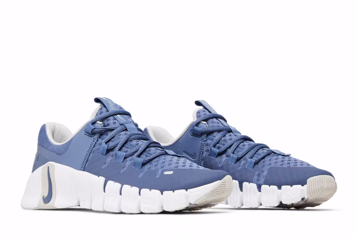 Nike Women's Free Metcon 5 Diffused Blue, view 9