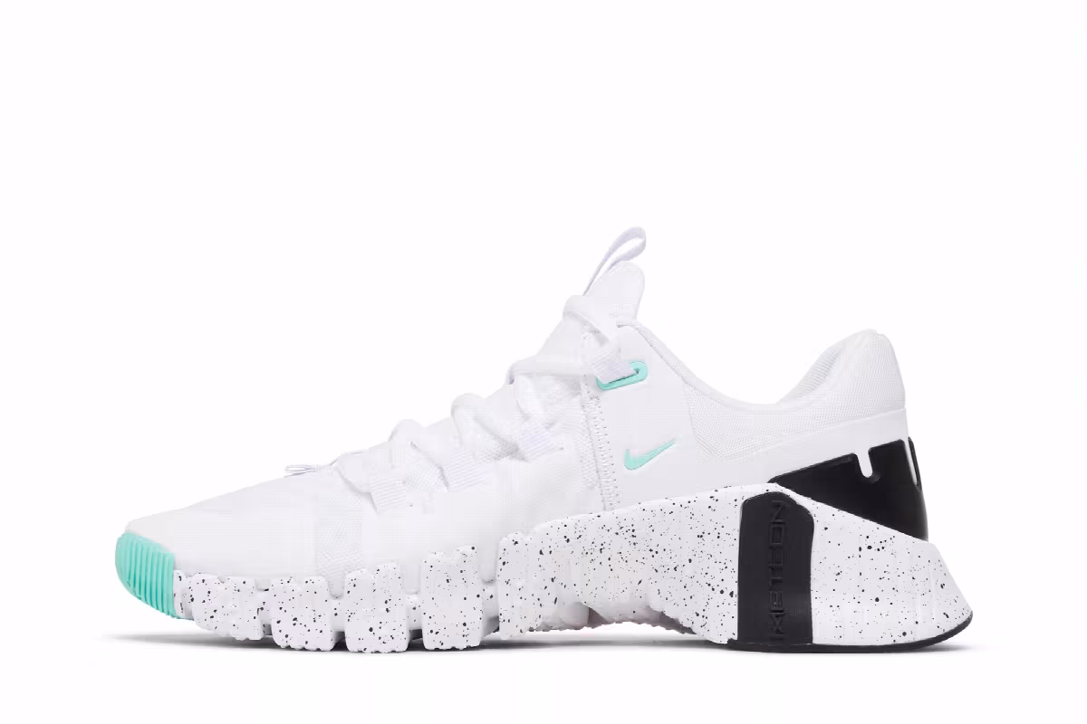 Nike Women's Free Metcon 5 White Emerald Rise, view 4