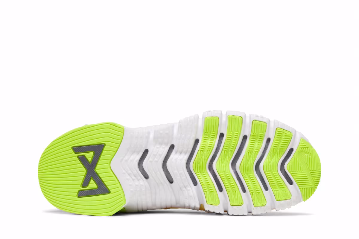 Nike Women's Free Metcon 5 Citron Tint Volt, view 5