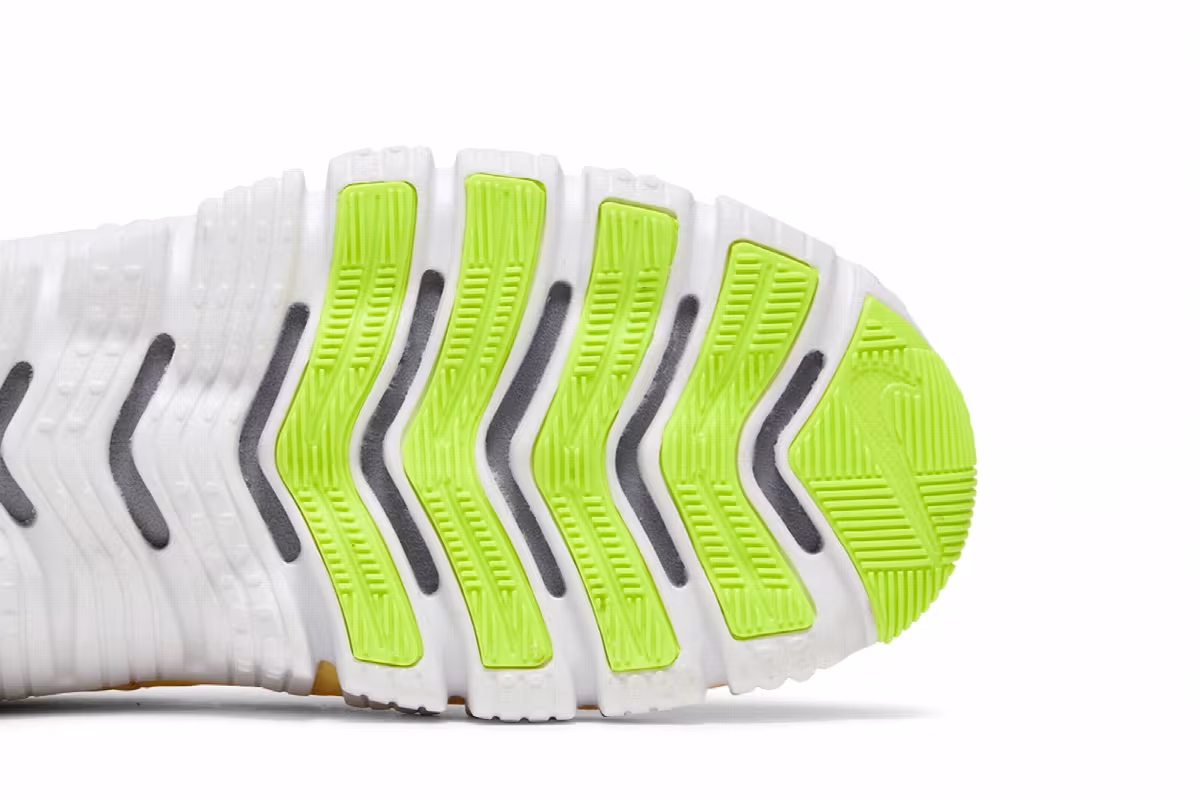 Nike Women's Free Metcon 5 Citron Tint Volt, view 6
